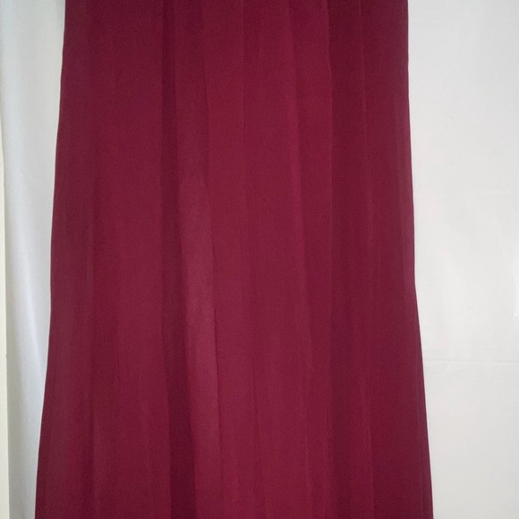 City Triangles Burgundy Sequin Lace Dress W/ Slit - mordernwear.com